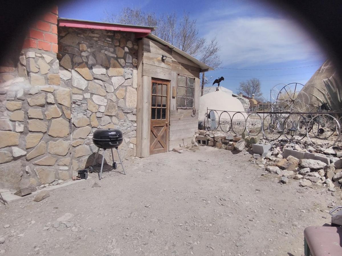 La Loma Del Chivo Llc Stone Cottage Alternative Building Маратон Экстерьер фото